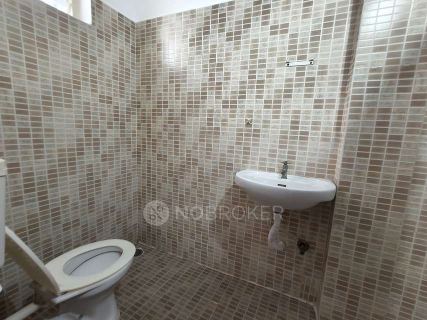 3 BHK Flat In Grade Fortuna For Sale  In Manikonda