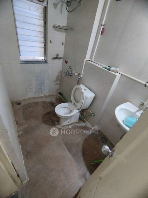 2 BHK Flat In The Lake District for Rent  In Kondhwa Budrukh