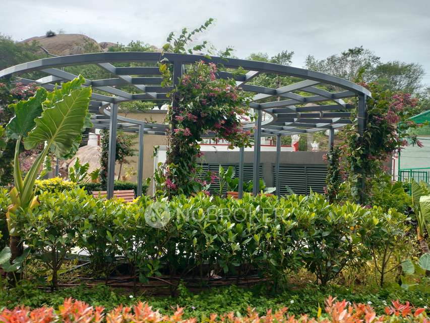 2 BHK Flat In Nsl East County For Sale  In Uppal