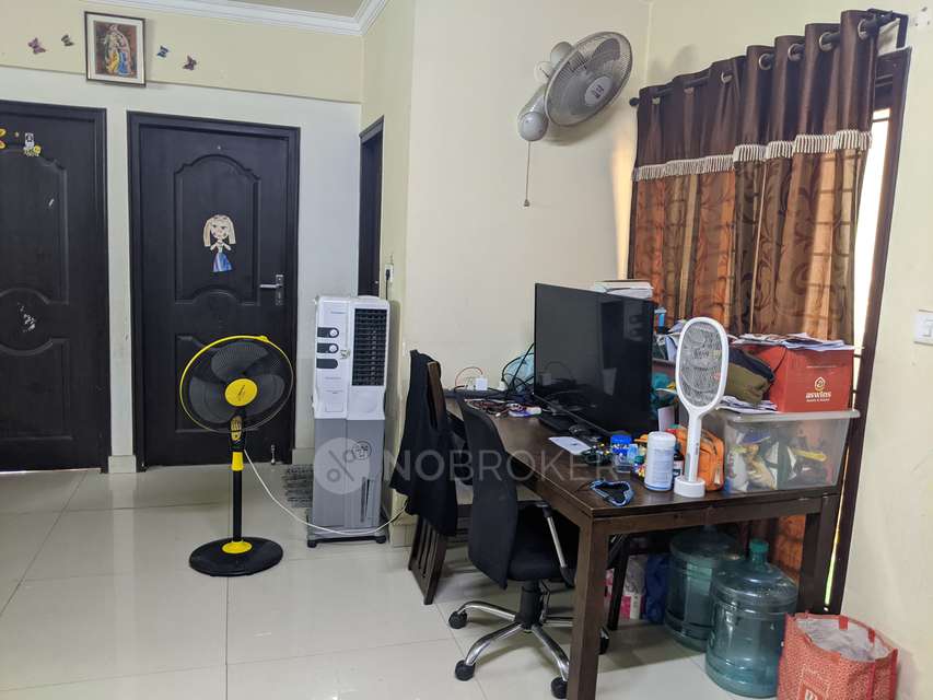 2 BHK Flat In Al Zassz Z Square For Sale  In Cooke Town