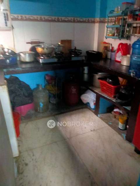 2 BHK Flat In Khan Building For Sale  In Krishna Nagar