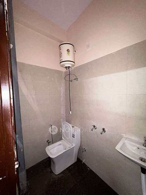 PG for Anyone in Sector 21