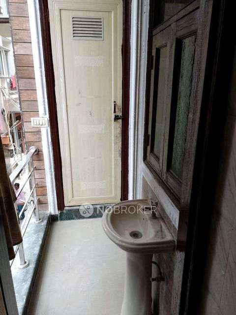 4 BHK Flat In Sb For Sale  In Sangam Vihar