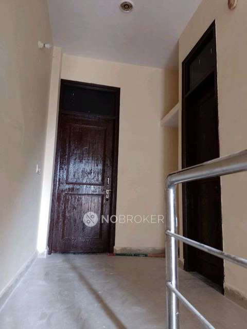 4 BHK Flat In Sb For Sale  In Sangam Vihar