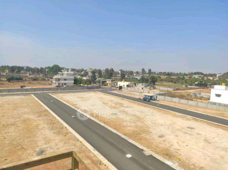 Plot For Sale  In Rr Garden Residential Layout In 3pq5+gx3, Gundur, Bengaluru, Karnataka 560049, India