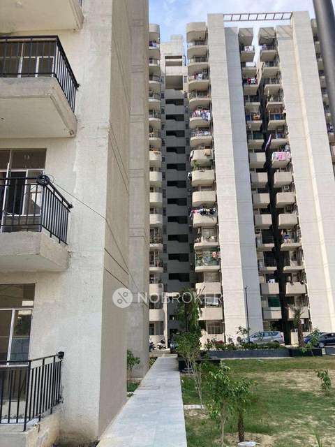 2 BHK Flat In Signature Global Solera2 For Sale  In Sector 107