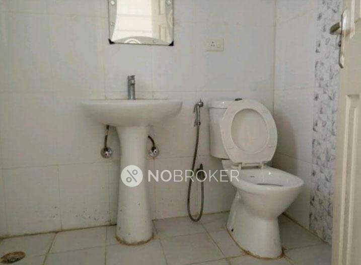 2 BHK Flat In Supertech Capetown For Sale  In Sector 74