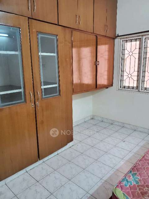 1 RK House for Rent  In Aecs Layout, Marathahalli