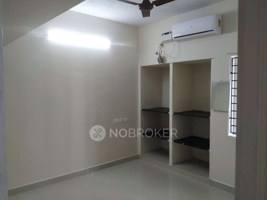 1 BHK Flat In Pinnacle  For Sale  In Irumbuliyur