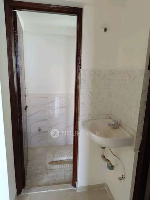 1 BHK Flat In Kushal Swarnali for Rent  In Kharabwadi