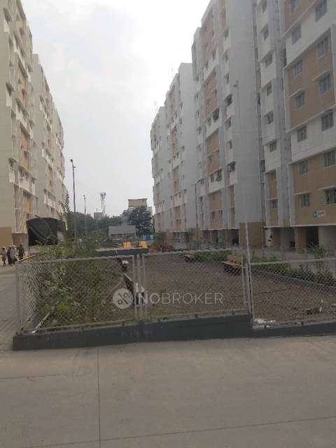2 BHK Flat In Swarajya City for Rent  In Sector 12, 