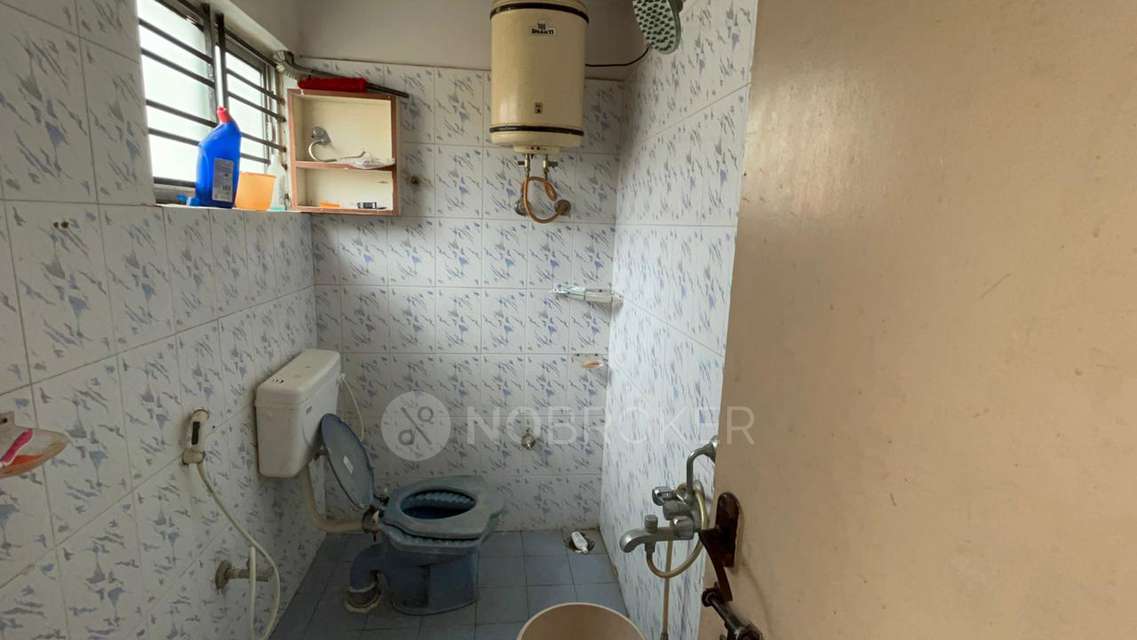 2 BHK Flat In Kumar Pooja Comforts For Sale  In Jp Nagar