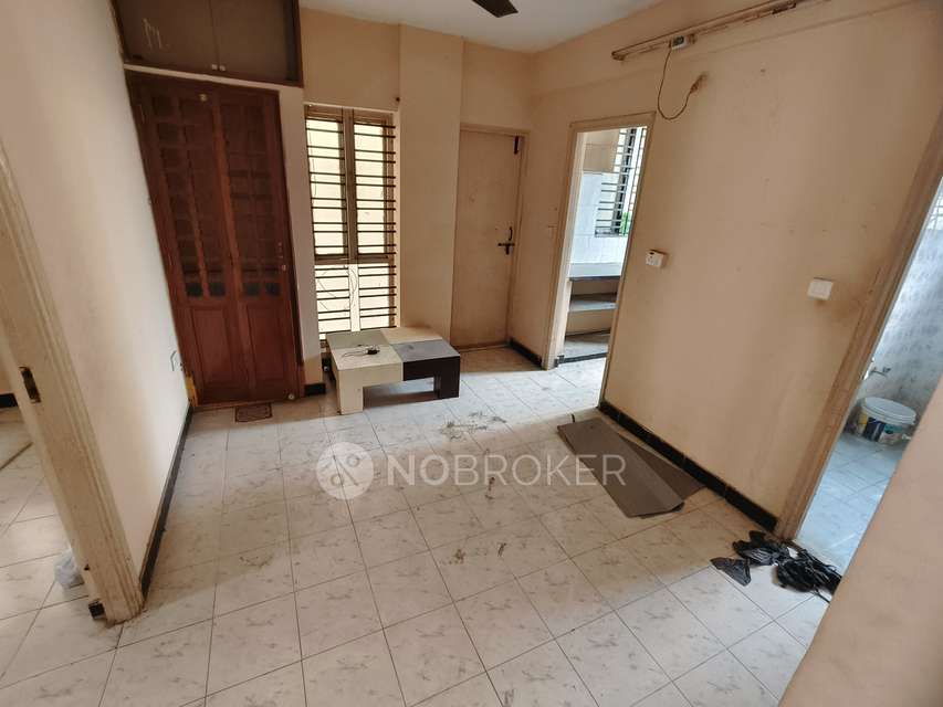 2 BHK Flat In Kumar Pooja Comforts For Sale  In Jp Nagar