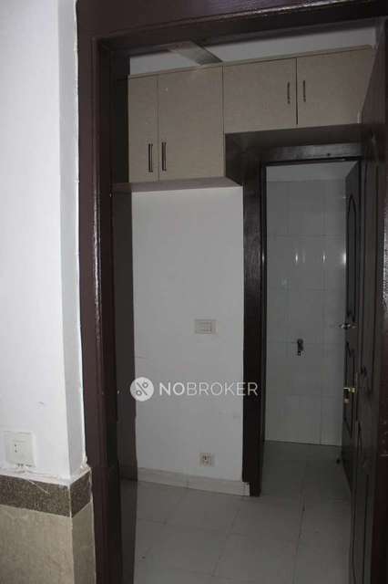 4 BHK Flat In Amrapali Platinum For Sale  In Sector 119