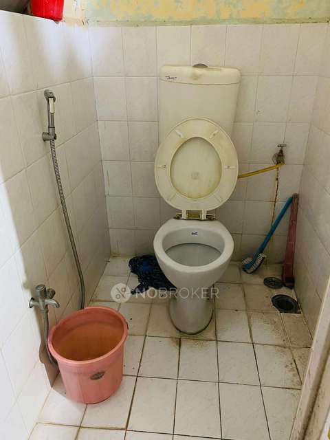 Shared Room for Male In 2 BHK  In Aundh