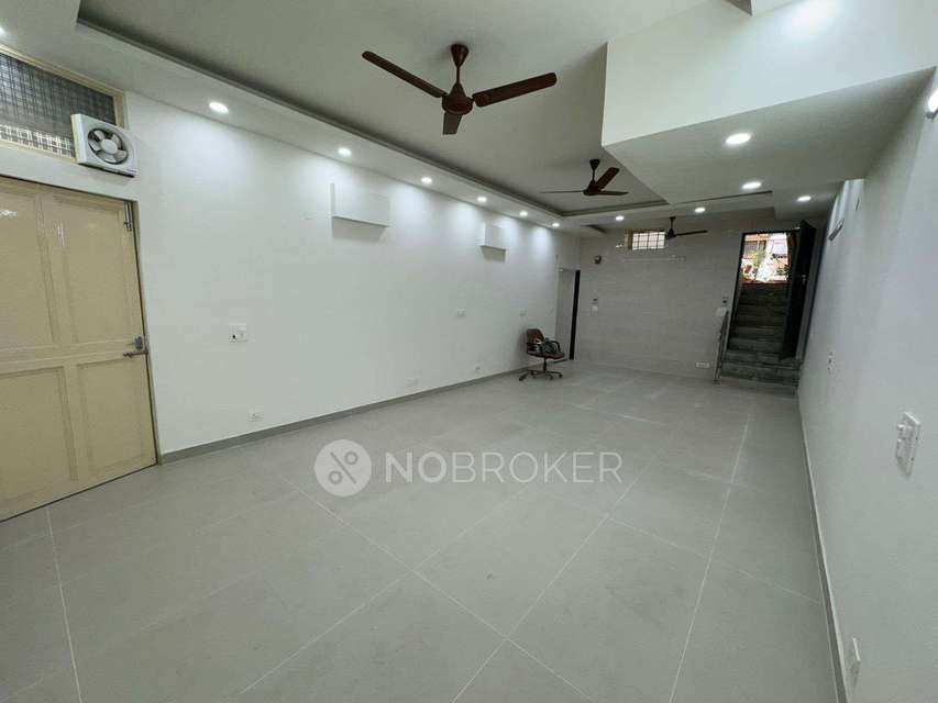 Office Space in Lajpat Nagar, Delhi for Rent 