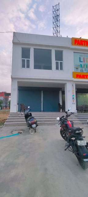 Shop in Bahadurgarh, Delhi for Rent 