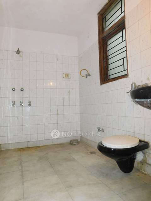 4 BHK House For Sale  In  Friends Colony East