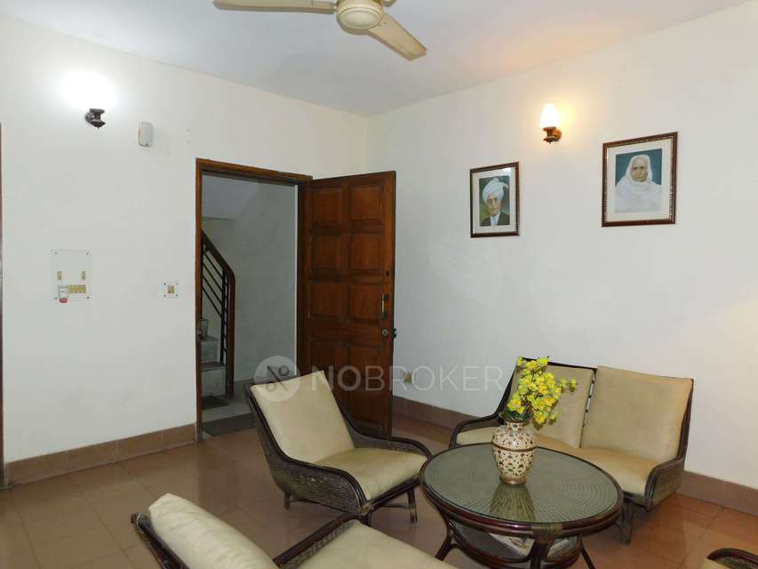 4 BHK House For Sale  In  Friends Colony East