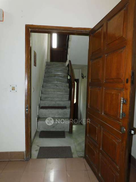 4 BHK House For Sale  In  Friends Colony East