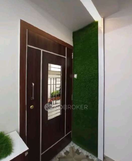 2 BHK Flat In Abhilasha Heights For Sale  In Abhilasha Heights