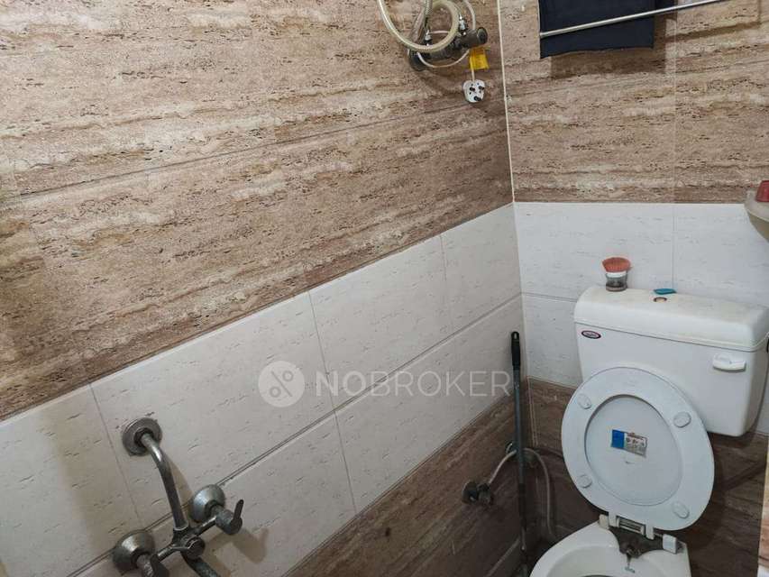 4+ BHK Flat For Sale  In Sector 1