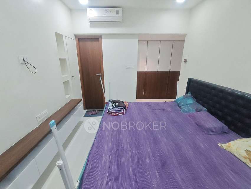 2 BHK Flat In Rustomjee Azziano  For Sale  In Thane West