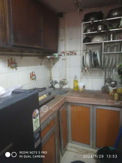 1 RK Flat In Shalimar Co Op Hsg Society For Sale  In Colaba