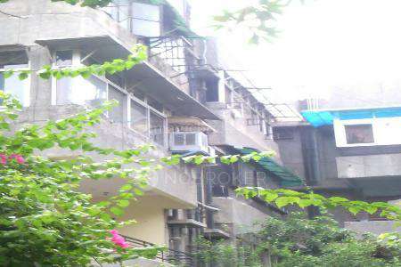 1 BHK Flat In Khanna Sadan Shakarpur East Delhi for Rent  In Shakarpur