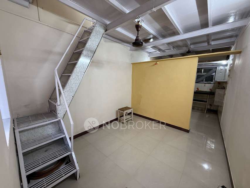1 BHK House For Sale  In Andheri East