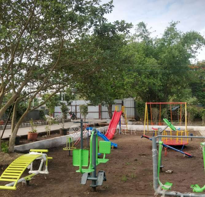 1 BHK Flat In Acropolis Building Project For Sale  In Uruli Kanchan