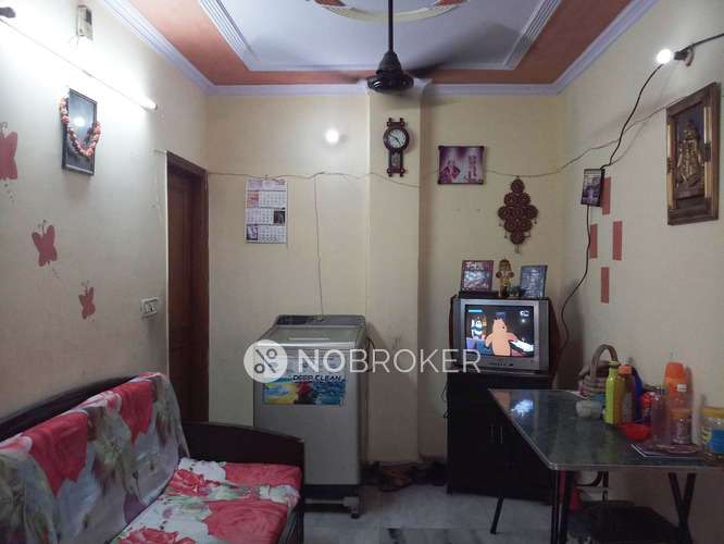 1 BHK Flat For Sale  In Shastri Nagar