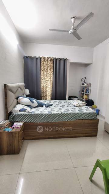 2 BHK Flat In Rustomjee Urbania Azziano For Sale  In Thane West