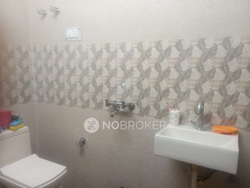 2 BHK Flat In Ganpati Villas Kaushambii For Sale  In Kaushambi