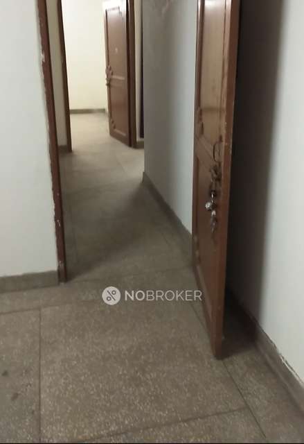 2 BHK Flat For Sale  In Jamia Nagar