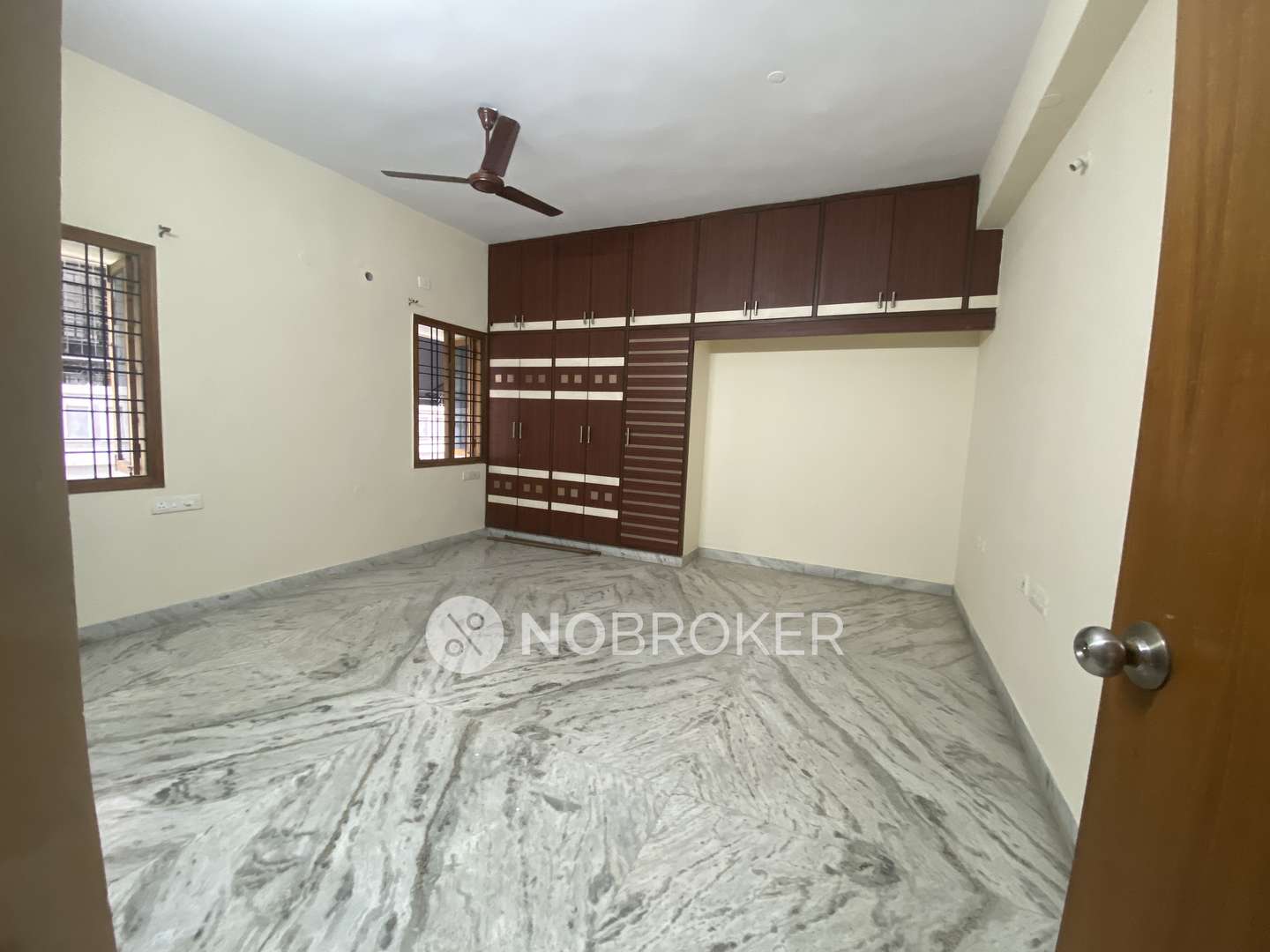 Trinity Residency Whitefields Rent WITHOUT BROKERAGE Semifurnished 3
