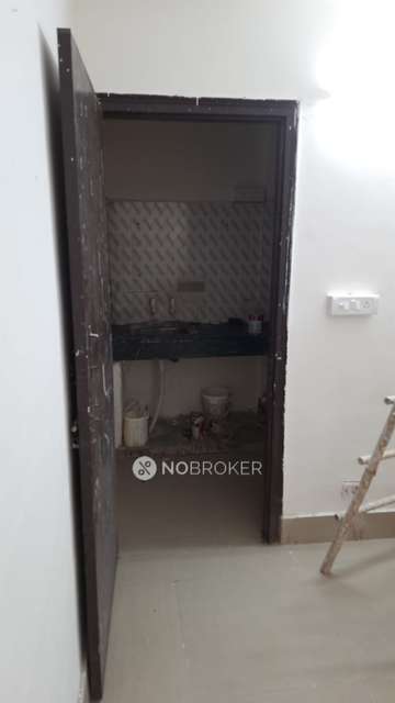 1 BHK Flat In Krishna Apartment For Sale  In Sector 73