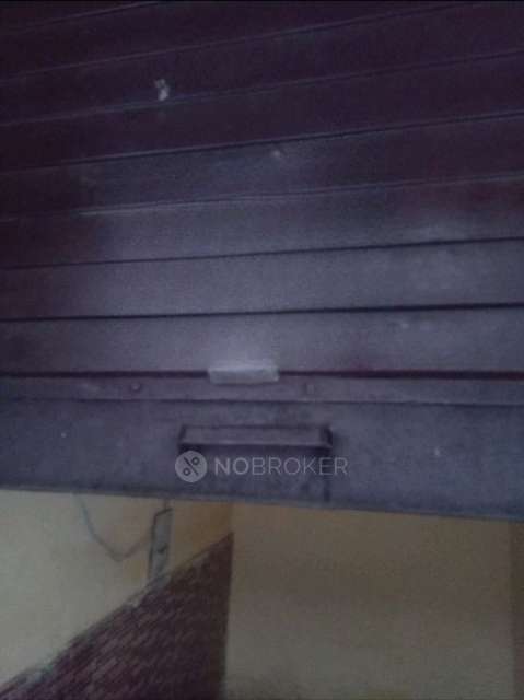 Shop in Nizamuddin East, Delhi for Rent 