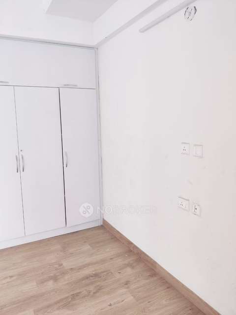 3 BHK Flat In Prateek Grand City For Sale  In Siddharth Vihar