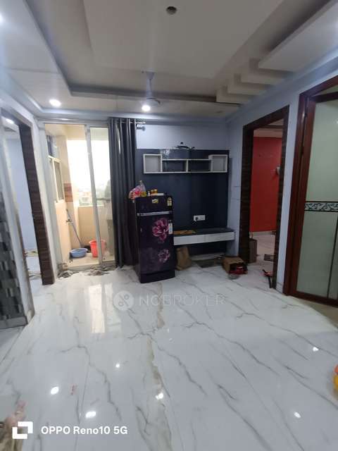 3 BHK Flat In Golden Residency for Rent  In Golden Residency
