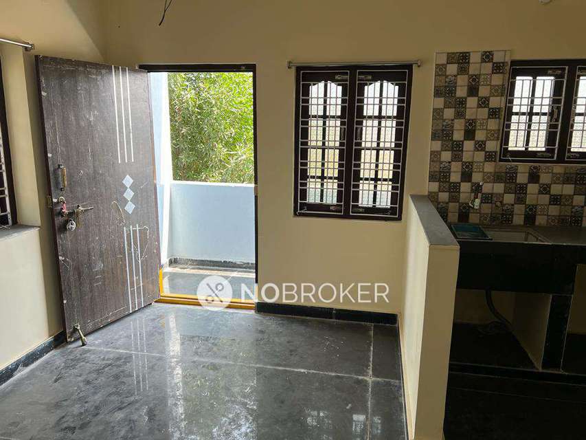 4+ BHK Flat For Sale  In Isnapur