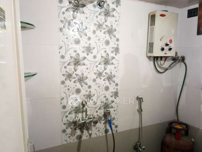 2 BHK Flat In Kalpana Apartment For Sale  In Bhavani Peth