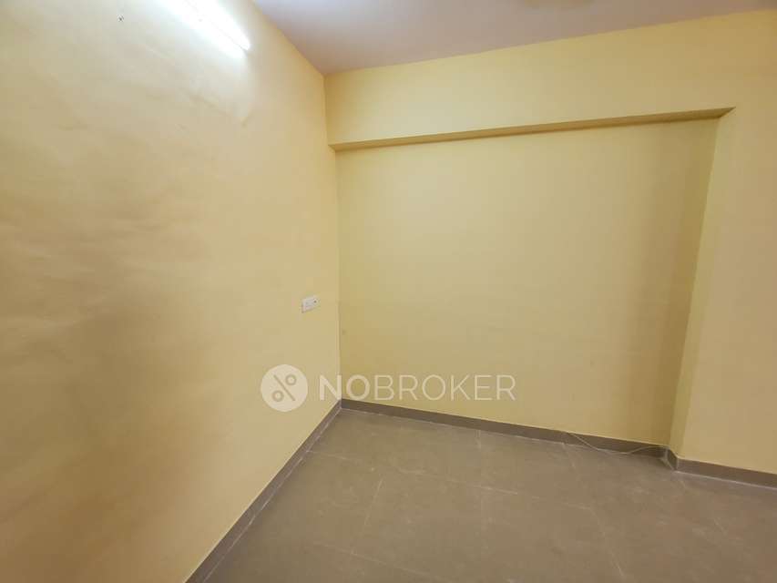 2 BHK Flat In Pagoda View Chs for Rent  In Kandivali West