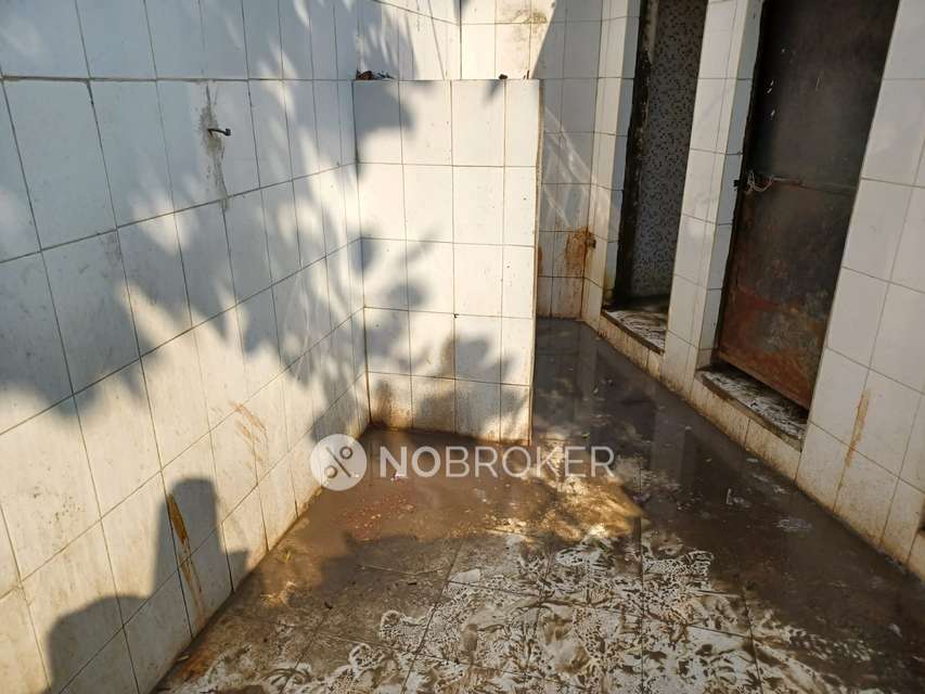 2 BHK Flat For Sale  In Safdarjung Enclave