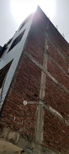 4+ BHK Flat For Sale  In Sangam Vihar