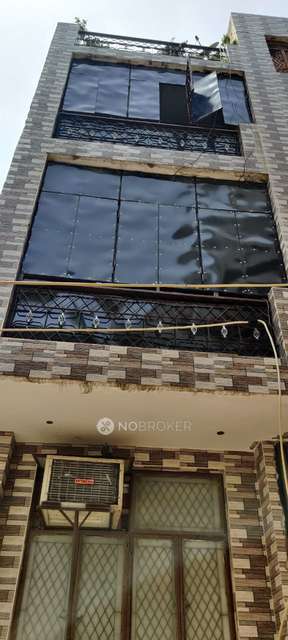 4+ BHK Flat For Sale  In Sangam Vihar