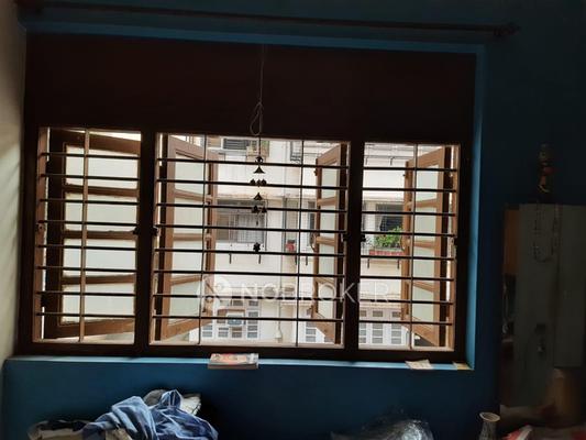 2 BHK Flat In Sahakar Niwas For Sale  In Dadar West