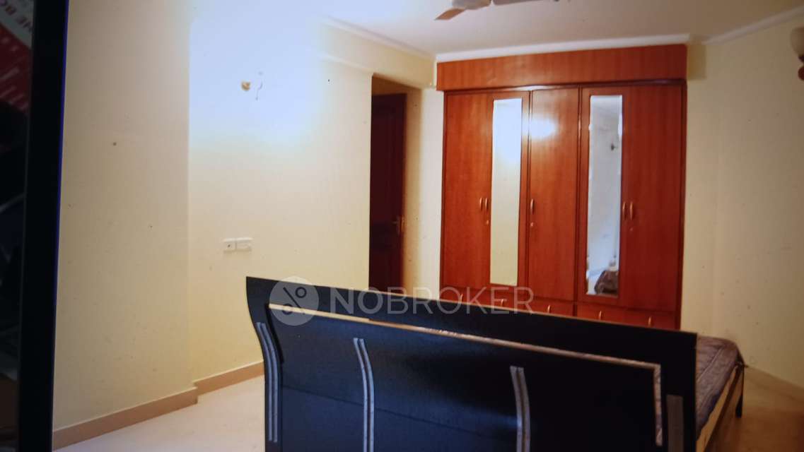 3 BHK Flat In Ambience Lagoon For Sale  In Sector-24