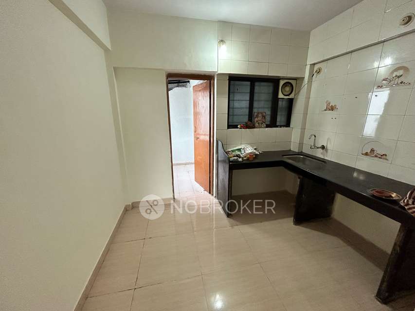 2 BHK Flat In Indraprabha Housing Society for Rent  In Vikas Nagar