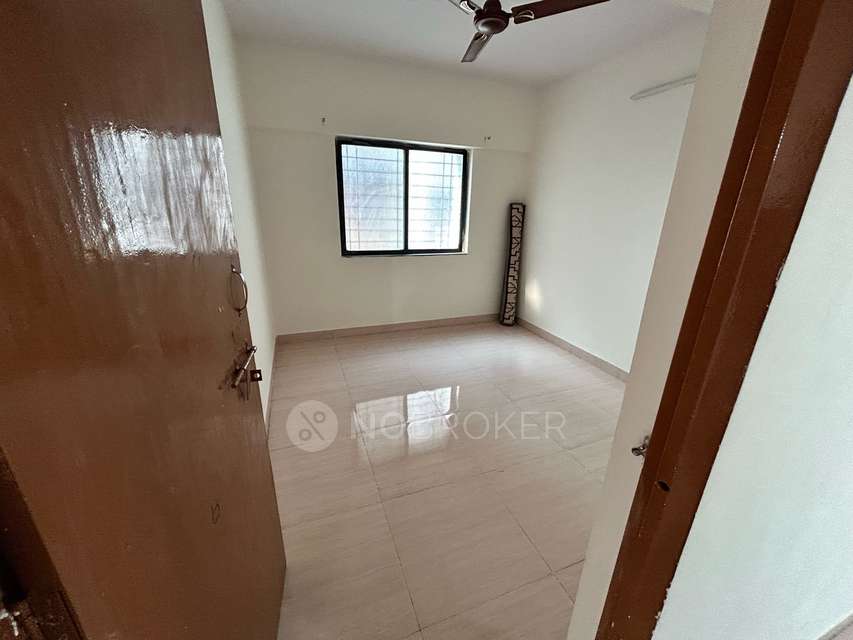 2 BHK Flat In Indraprabha Housing Society for Rent  In Vikas Nagar